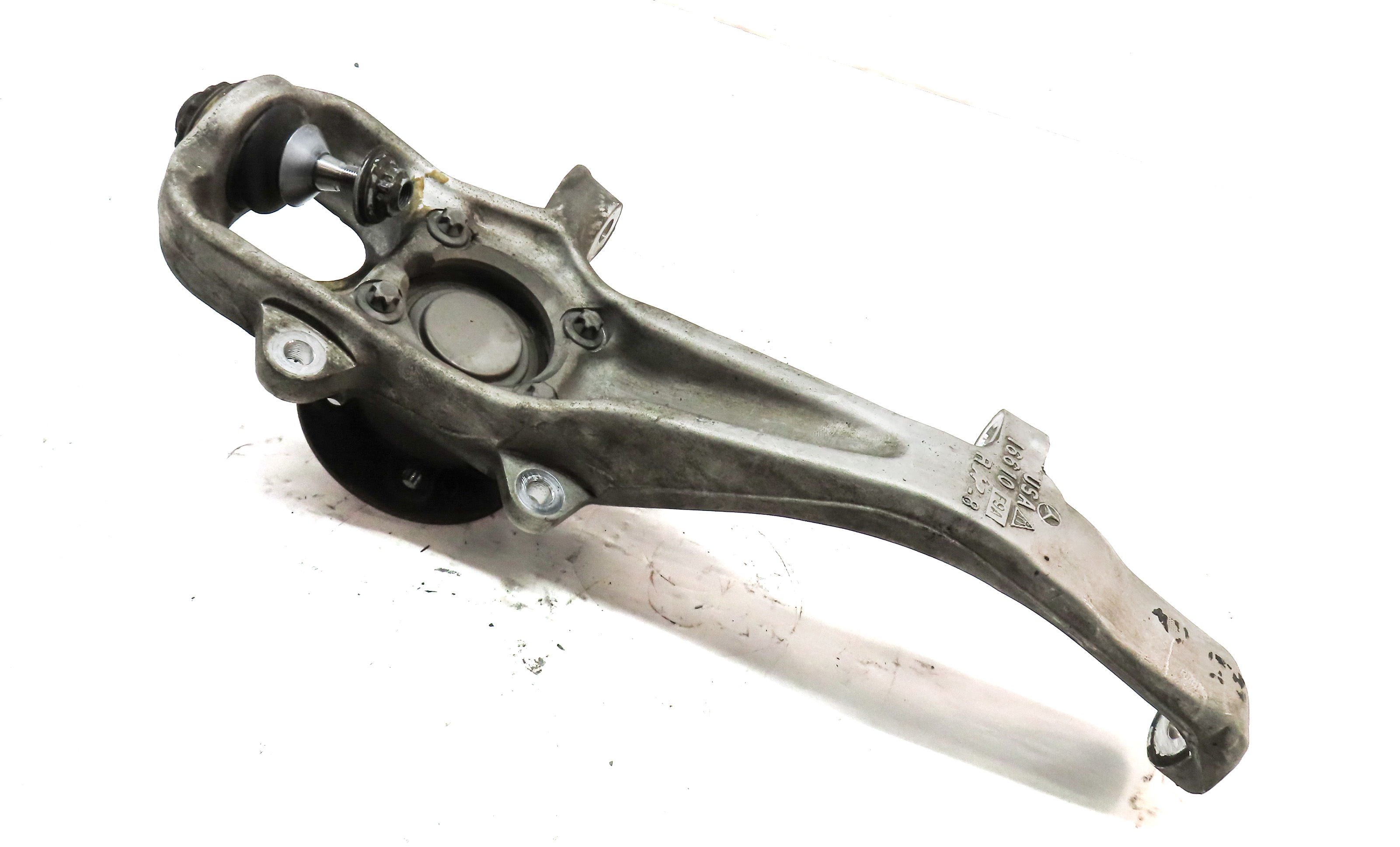 12-19 MERCEDES GL350 GL550 ML350 ML550 (W166 X166) RIGHT FRONT SPINDLE KNUCKLE — exact item pictured